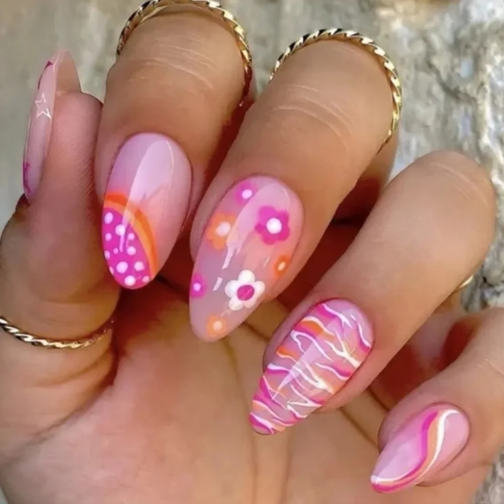 24 Pieces Fake press on nails